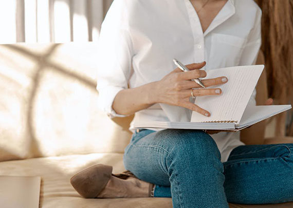 Design concept logo 2